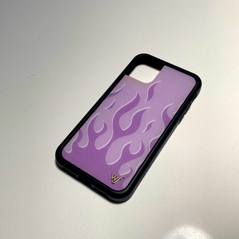 wildflower iphone 11 case! 🤍